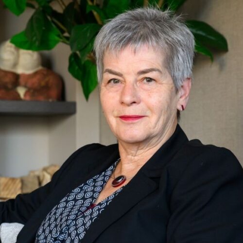 <b>Aandacht voor rouw is ‘doodnodig’ </b> <br>Rouwexpert Riet Fiddelaers-Jaspers beantwoordt drie vragen over rouw en verlies.