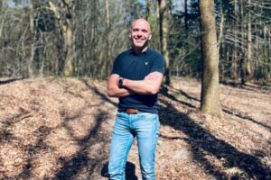 Eén zin kan een leven in tweeën delen Rouwexpert Lars de Jong beantwoordt drie vragen over rouw en verlies.