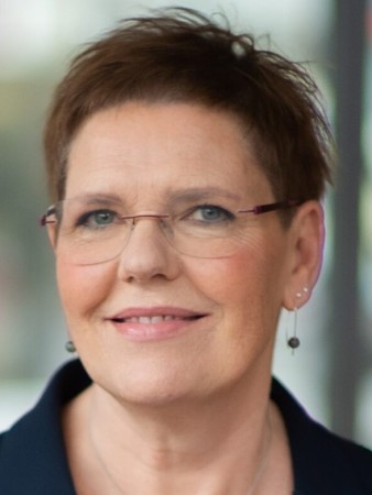 Rouw is liefde die een andere vorm heeft gekregen Rouwexpert Joke Roelfsema beantwoordt drie vragen over rouw en verlies.