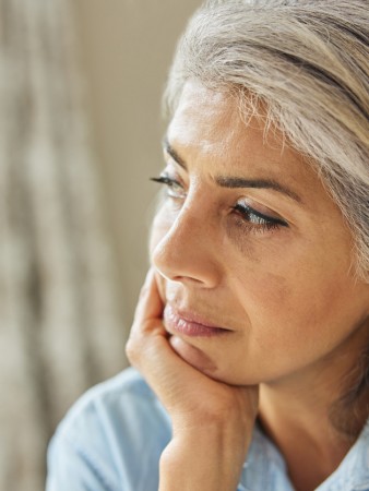 Als rouw stil maakt Column van Ellis Middelhuis over eenzaamheid bij levend verlies.