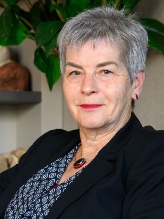 Aandacht voor rouw is ‘doodnodig’  Rouwexpert Riet Fiddelaers-Jaspers beantwoordt drie vragen over rouw en verlies.