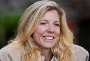 “Rouw is geen individuele reis, maar een soort parallel bestaan”  Rouwexpert Hanne van Willigenburg beantwoordt drie vragen over rouw en verlies.
